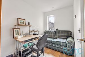 Photo 18- click for photo gallery